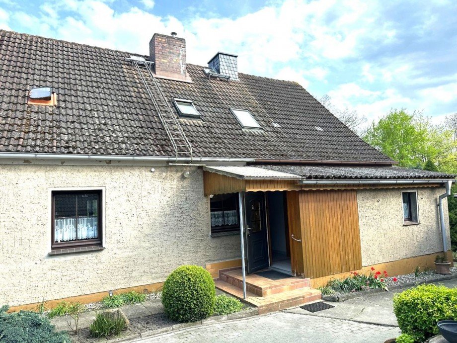 Hausansicht Hofeingang LHH Mehrfamilienhaus Langenhanshagen